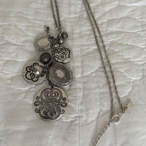 Elegant Silver Pendant Necklace
